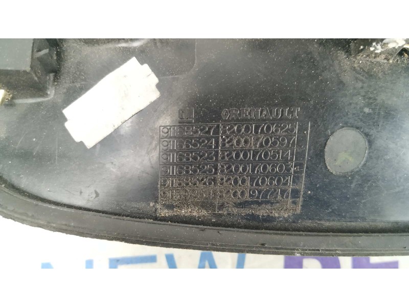 Recambio de maneta trasera derecha para renault trafic combi (ab 4.01) 1.9 diesel referencia OEM IAM 8200170625  