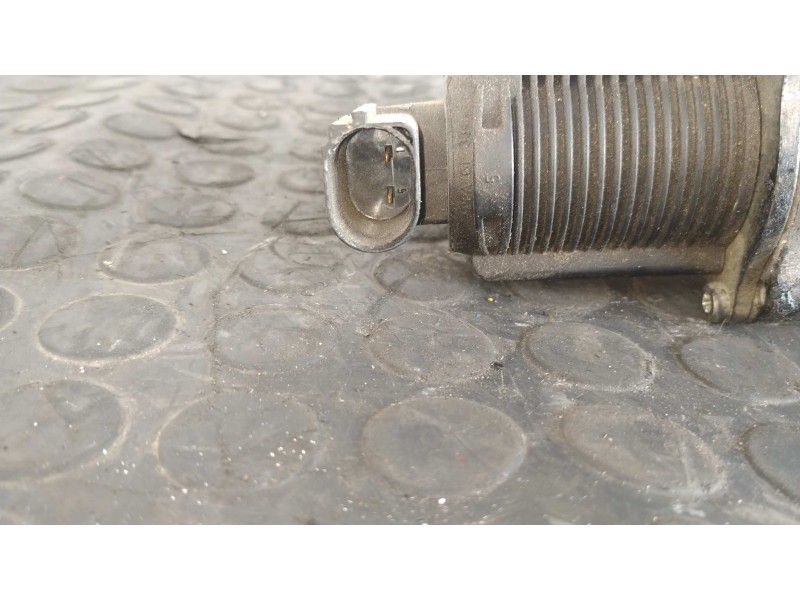 Recambio de valvula egr para opel corsa d 1.3 16v cdti referencia OEM IAM 55201144  