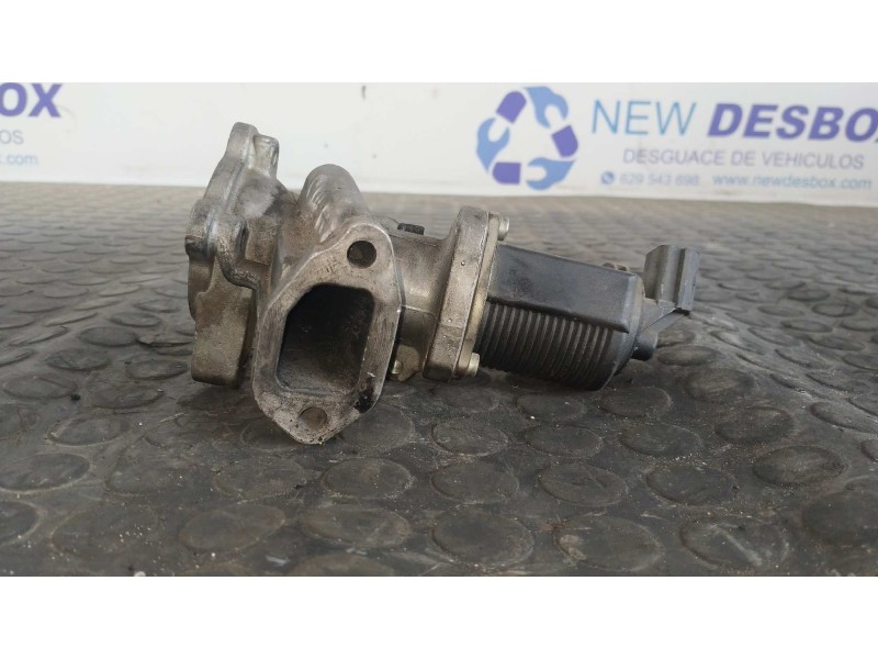 Recambio de valvula egr para opel corsa d 1.3 16v cdti referencia OEM IAM 55201144  