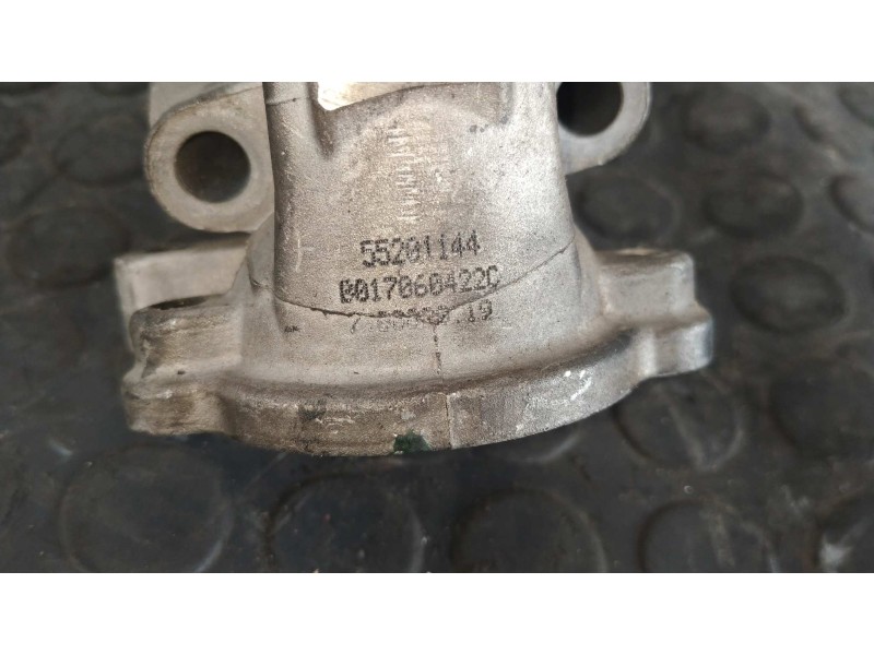 Recambio de valvula egr para opel corsa d 1.3 16v cdti referencia OEM IAM 55201144  