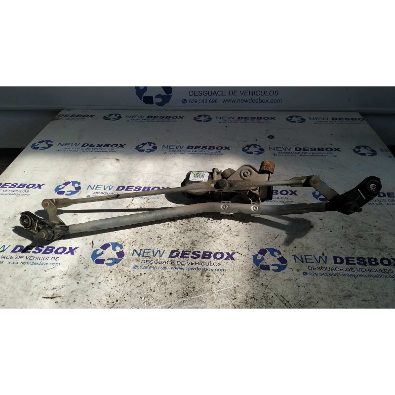 Recambio de motor limpia delantero para renault kangoo furgón professional referencia OEM IAM 8200409692  