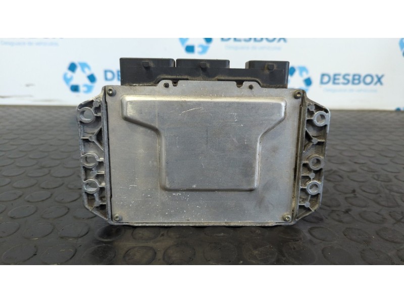 Recambio de centralita motor uce para renault megane ii berlina 3p 1.6 16v referencia OEM IAM 8200298457  