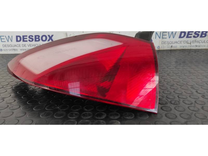 Recambio de piloto trasero derecho para renault megane ii berlina 3p confort authentique referencia OEM IAM 8200073237  