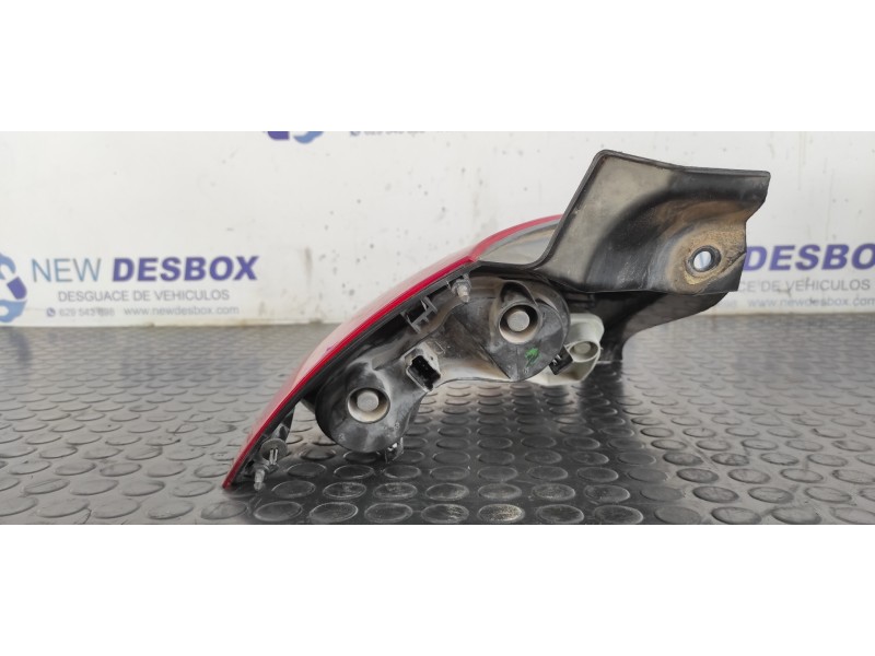 Recambio de piloto trasero derecho para renault megane ii berlina 3p confort authentique referencia OEM IAM 8200073237  
