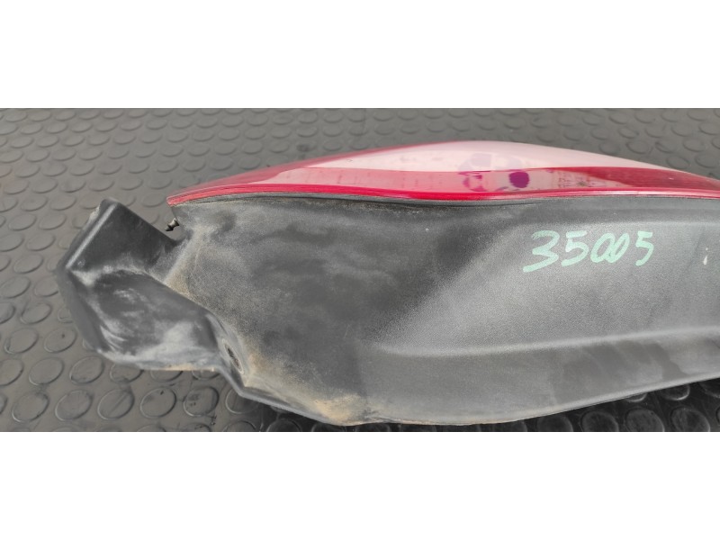 Recambio de piloto trasero derecho para renault megane ii berlina 3p confort authentique referencia OEM IAM 8200073237  