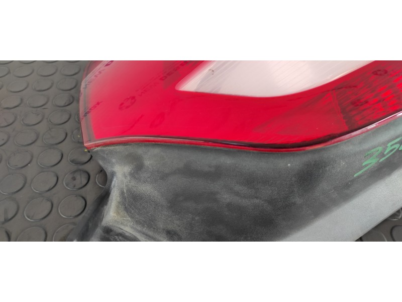Recambio de piloto trasero derecho para renault megane ii berlina 3p confort authentique referencia OEM IAM 8200073237  