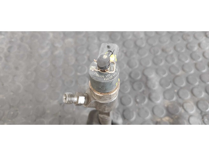 Recambio de inyector para opel corsa d 1.3 16v cdti referencia OEM IAM 0986435102  