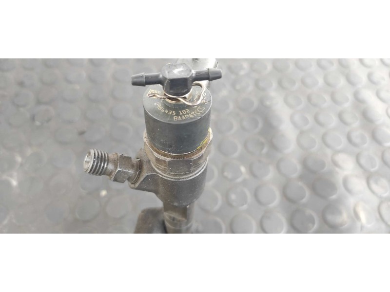 Recambio de inyector para opel corsa d 1.3 16v cdti referencia OEM IAM 0986435102  