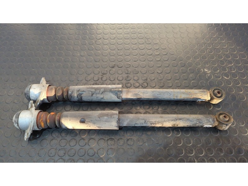 Recambio de juego amortiguadores traseros para volkswagen new beetle (9c1/1c1) 2.0 referencia OEM IAM 1J05120011AC  