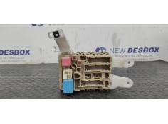 Recambio de caja reles / fusibles para toyota verso 2.0 d-4d cat referencia OEM IAM 827300F290A  