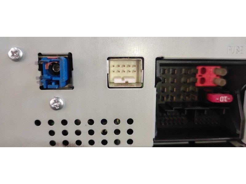 Recambio de sistema audio / radio cd para mercedes-benz clase c (w204) berlina 2.2 cdi cat referencia OEM IAM A2048700694  