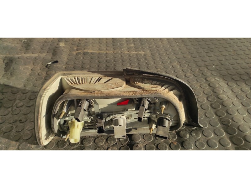 Recambio de piloto trasero derecho para bmw serie 3 coupe (e36) 1.8 16v cat referencia OEM IAM 1393224  