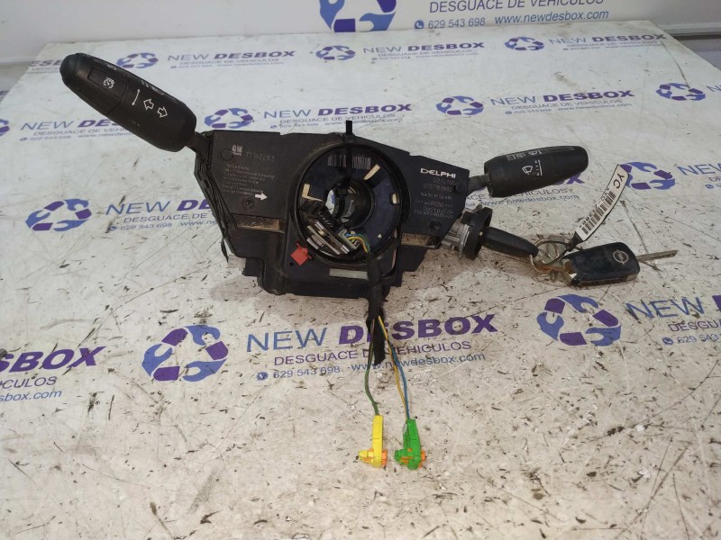 Recambio de mando multifuncion para opel corsa d 1.3 16v cdti referencia OEM IAM 13142283  