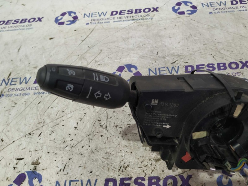 Recambio de mando multifuncion para opel corsa d 1.3 16v cdti referencia OEM IAM 13142283  