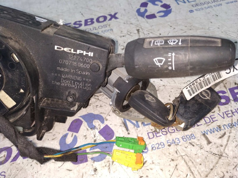 Recambio de mando multifuncion para opel corsa d 1.3 16v cdti referencia OEM IAM 13142283  