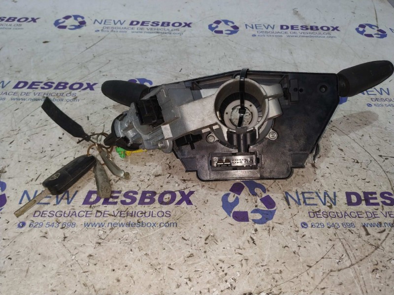 Recambio de mando multifuncion para opel corsa d 1.3 16v cdti referencia OEM IAM 13142283  