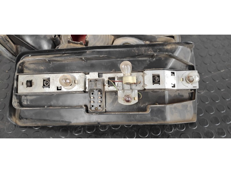 Recambio de piloto trasero derecho para mercedes-benz clase s (w126) berlina+coupe se 500 referencia OEM IAM 1268200764  