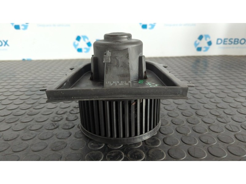 Recambio de motor calefaccion para audi tt (8n3/8n9) 1.8 t coupe (132kw) referencia OEM IAM 1J1819021A  