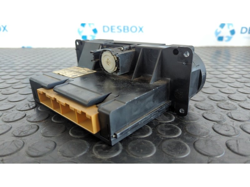 Recambio de mando climatizador para audi tt (8n3/8n9) 1.8 t coupe (132kw) referencia OEM IAM 8N0820043  