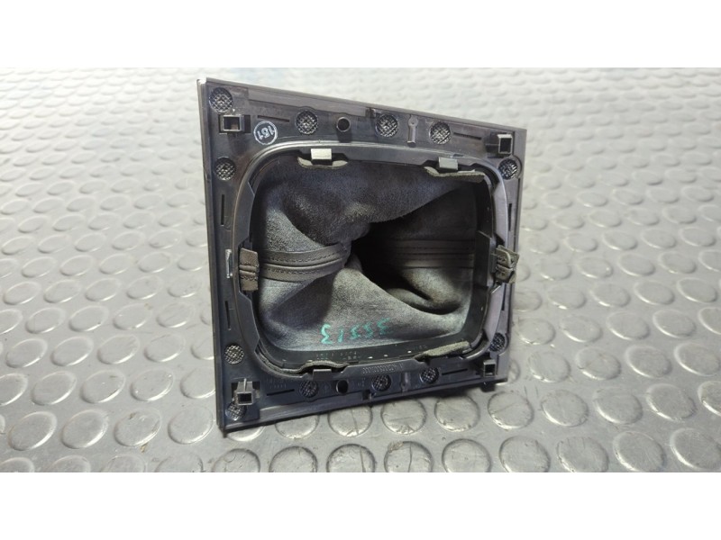 Recambio de pomo palanca cambio para audi a3 sportback (8p) 2.0 fsi ambiente referencia OEM IAM 8P0863279  