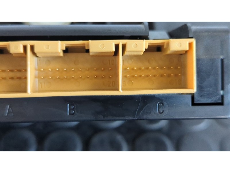 Recambio de mando climatizador para audi tt (8n3/8n9) 1.8 t coupe (132kw) referencia OEM IAM 8N0820043  