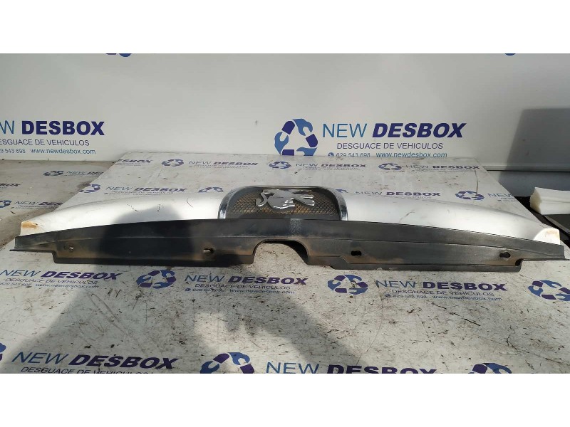 Recambio de rejilla delantera para peugeot boxer caja cerr. techo elevado (rs2850)(290/330)(´02) 2.0 hdi cat referencia OEM IAM 