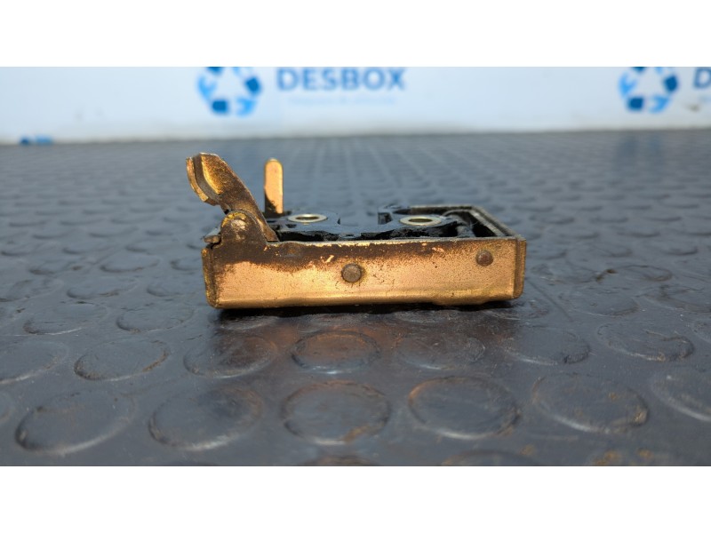 Recambio de cerradura puerta delantera derecha para volkswagen polo (867/871/873) básico / c berlina referencia OEM IAM 13183701