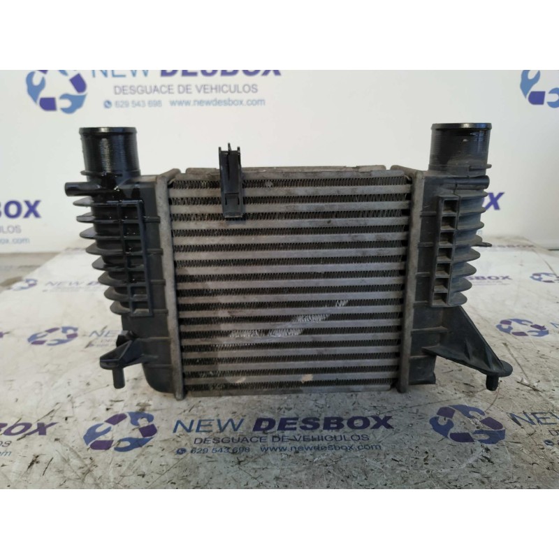 Recambio de intercooler para renault clio iii referencia OEM IAM 8200471885  