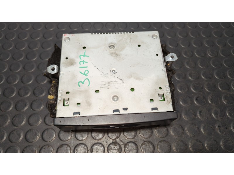 Recambio de sistema dvd para mercedes-benz clase m (w164) 280 / 300 cdi (164.120) referencia OEM IAM BE7872  