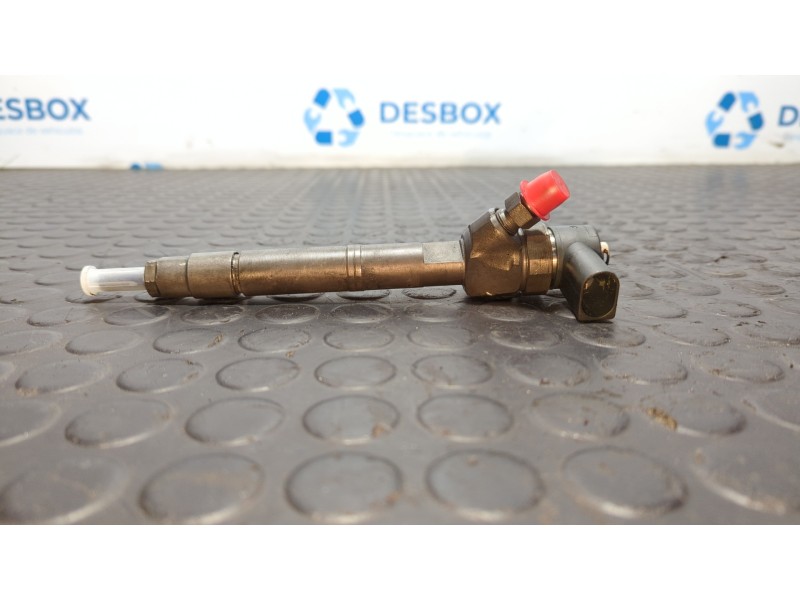 Recambio de inyector para mercedes-benz clase c (w203) berlina 220 cdi (203.006) referencia OEM IAM A6110700987  