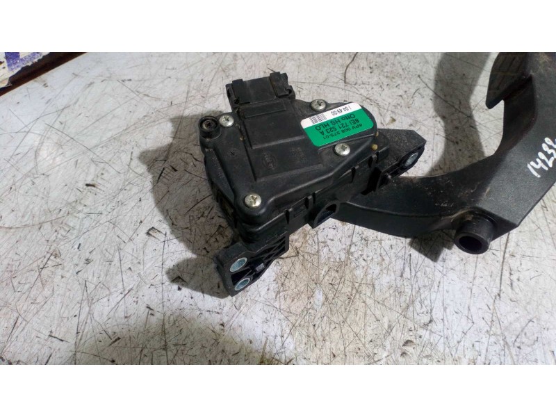 Recambio de pedal acelerador para audi a4 berlina (8e) 2.0 20v cat (alt) referencia OEM IAM 8EI721523A  
