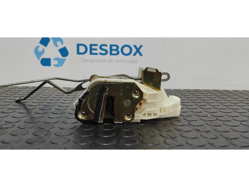 Recambio de cerradura puerta delantera derecha para mitsubishi montero (v80/v90) 3.2 di-d intense (3-ptas.) referencia OEM IAM 0