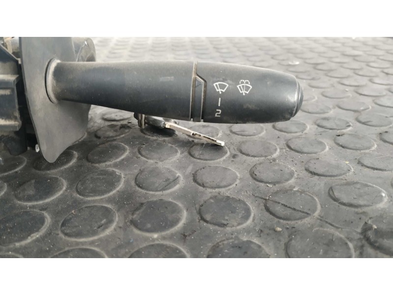 Recambio de columna direccion para opel movano (2004 =>) 1.9 cdti cat (f9q-774 / l40) referencia OEM IAM 7700302072U  