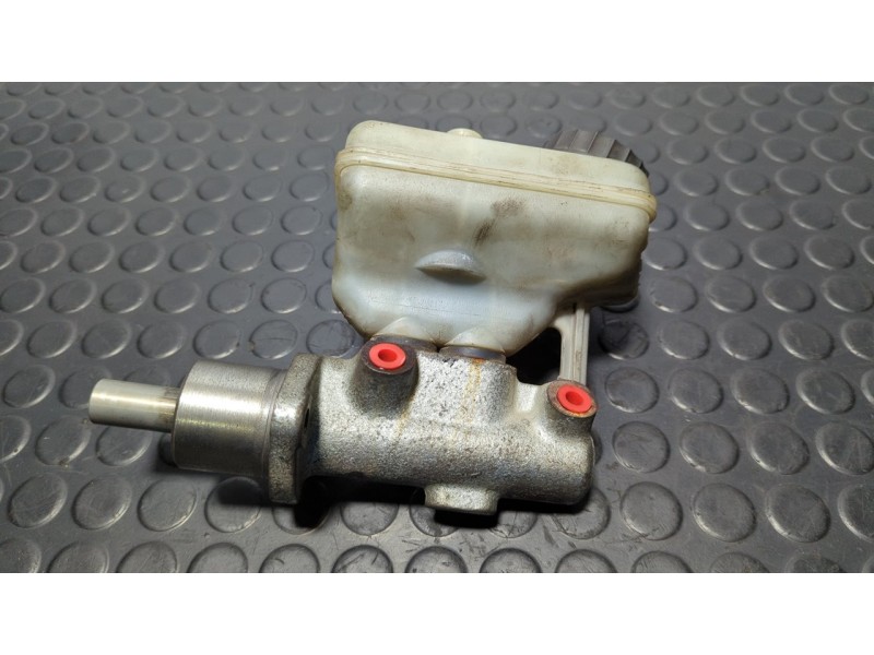 Recambio de bomba freno para mercedes-benz vito (w638) caja cerrada 110 d  (638.074) referencia OEM IAM GIRLING  
