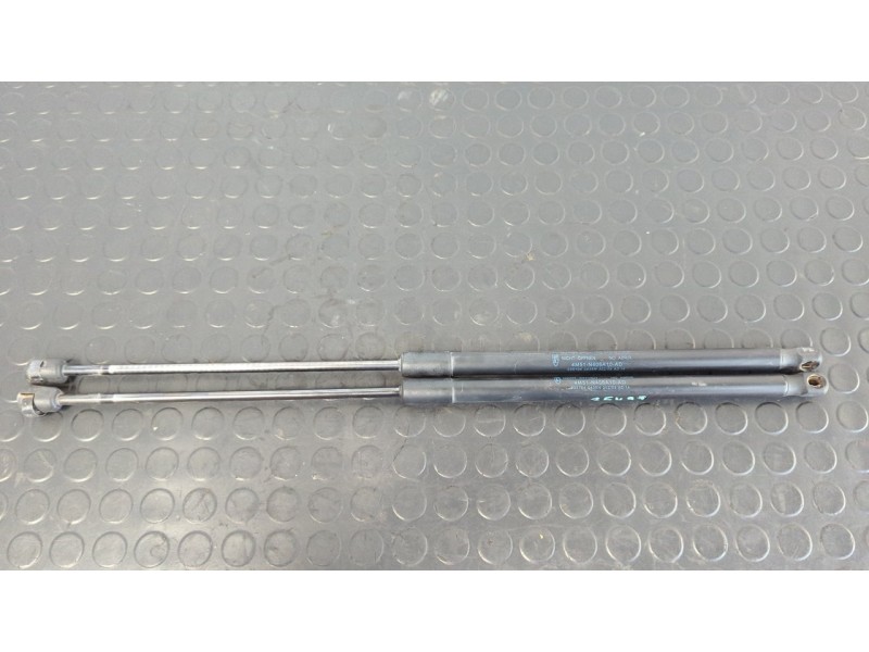 Recambio de amortiguadores maletero / porton para ford focus lim. (cb4) titanium referencia OEM IAM 4M51N406A10AD  