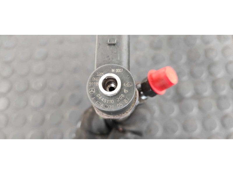 Recambio de inyector para mercedes-benz clase g (w463) todo terreno (station) 4.0 cdi 32v cat referencia OEM IAM A6280700587  