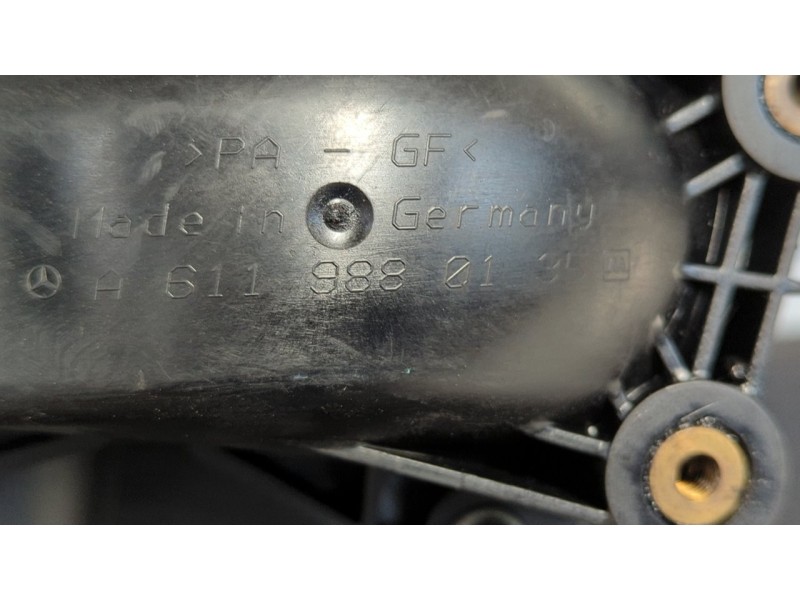 Recambio de colector admision para mercedes-benz sprinter 02.00  combi 213 cdi (902.671-672) referencia OEM IAM A6110902537  