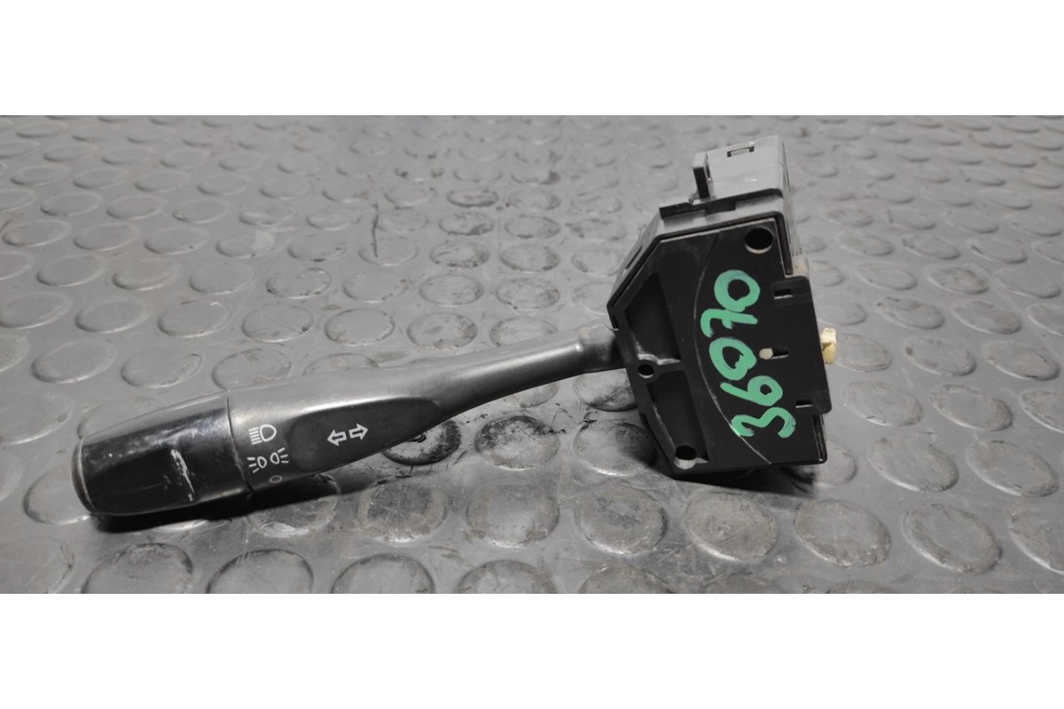 Recambio de mando intermitentes para mitsubishi l 200 (k6/7) 2500 td magnum sport (4-ptas.) referencia OEM IAM   