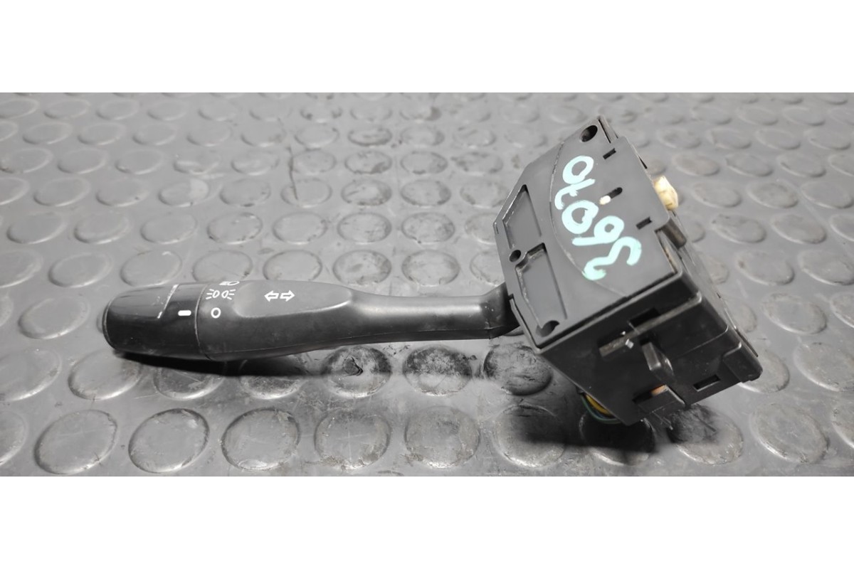 Recambio de mando intermitentes para mitsubishi l 200 (k6/7) 2500 td magnum sport (4-ptas.) referencia OEM IAM   