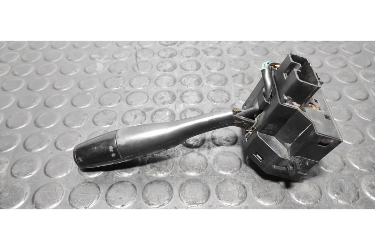 Recambio de mando intermitentes para mitsubishi l 200 (k6/7) 2500 td magnum sport (4-ptas.) referencia OEM IAM   