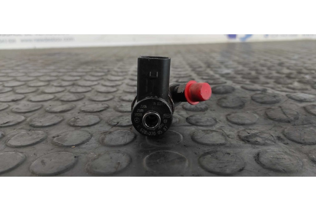 Recambio de inyector para mercedes-benz clase g (w463) todo terreno (station) 4.0 cdi 32v cat referencia OEM IAM A6280700587  