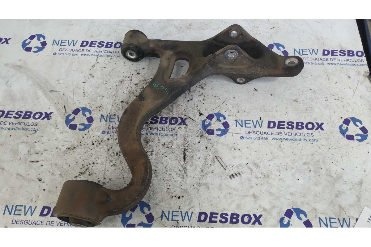 Recambio de brazo izquierdo inferior delantero para jaguar s-type 3.0 v6 classic referencia OEM IAM   