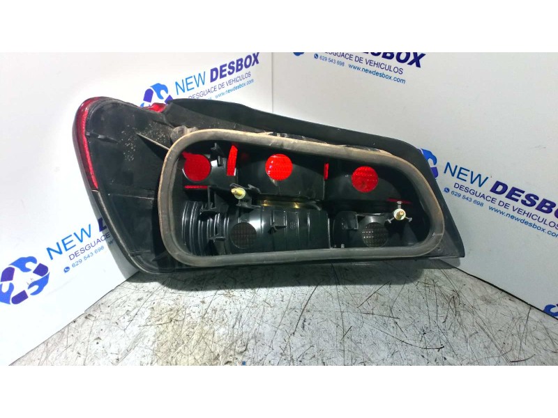 Recambio de piloto trasero derecho para peugeot 306 berlina 3/5 puertas (s1) 1.6 referencia OEM IAM 6077  