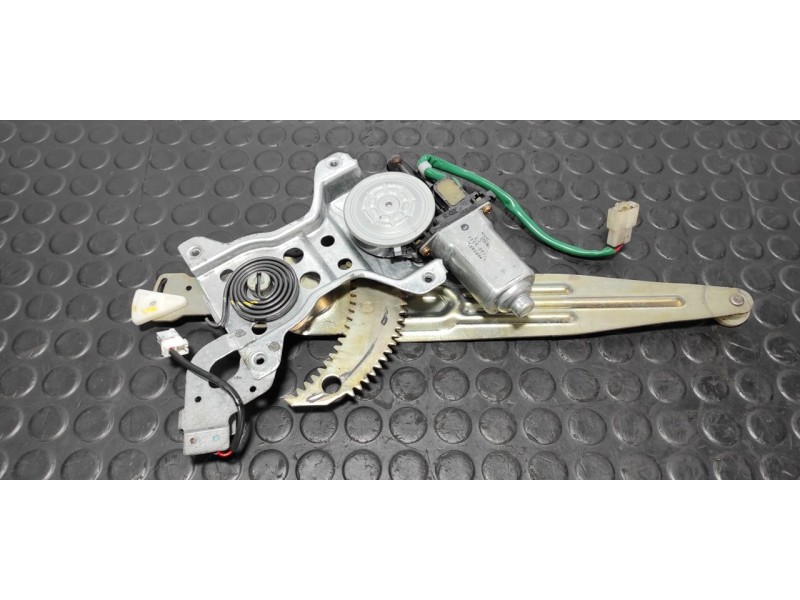 Recambio de elevalunas trasero derecho para mitsubishi l 200 (k6/7) 2500 td magnum sport (4-ptas.) referencia OEM IAM MR144538  