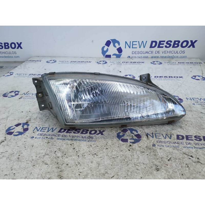 Recambio de faro derecho para hyundai lantra berlina (rd) 1.6 gl referencia OEM IAM 210128  