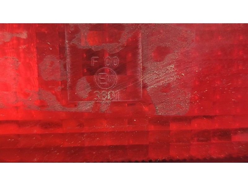 Recambio de piloto trasero derecho paragolpes para ford explorer 4.0 v6 cat referencia OEM IAM F003801  