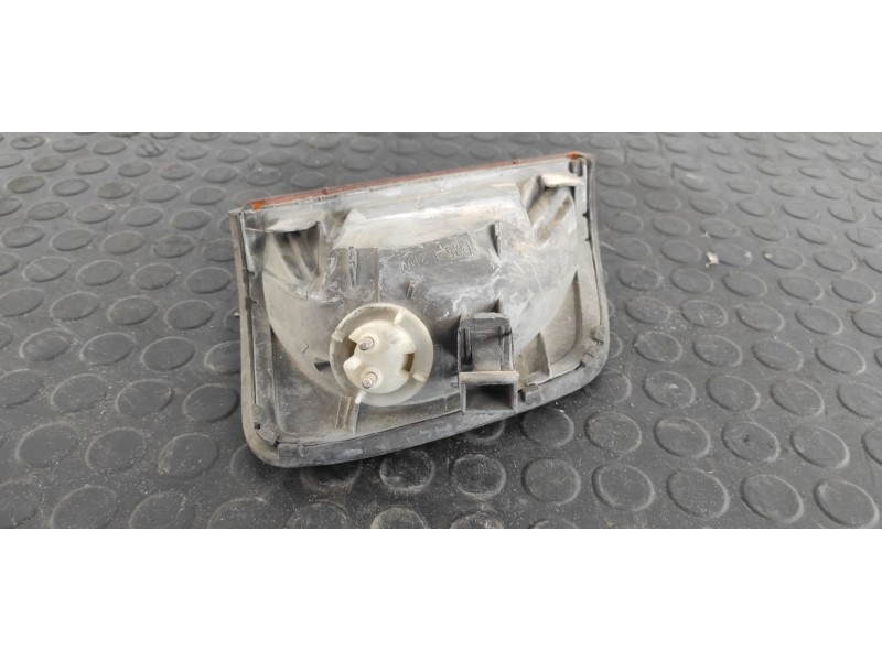 Recambio de piloto delantero izquierdo para mercedes-benz clase e (w124) berlina 3.0 diesel referencia OEM IAM P251  