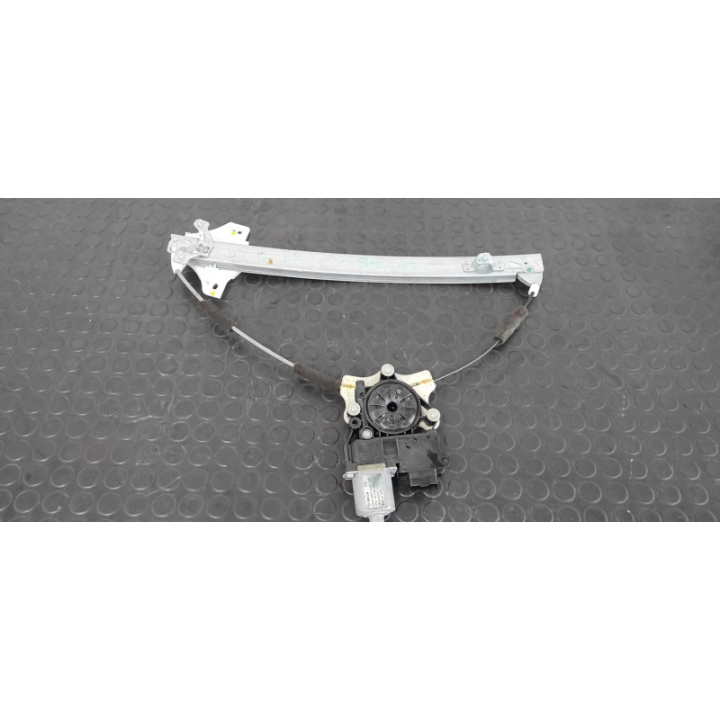 Recambio de elevalunas delantero izquierdo para hyundai i20 active classic blue referencia OEM IAM 82401C8020  