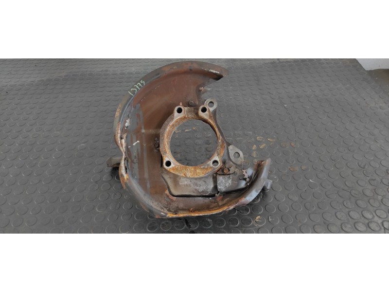 Recambio de mangueta delantera izquierda para land rover discovery (lt) 2.5 turbodiesel referencia OEM IAM HRC2877LEESG5  