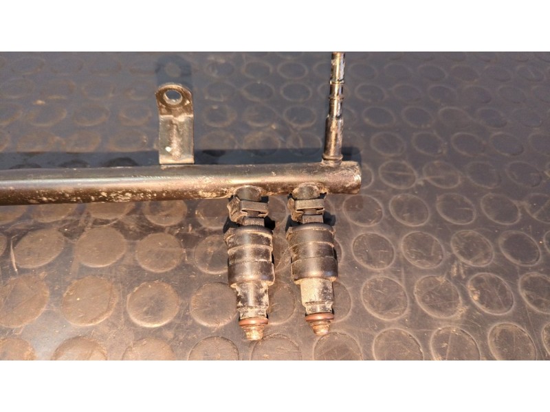 Recambio de rampa inyectora para jeep gr.cherokee (zj)/(z) 5.2 v8 cat referencia OEM IAM 53030597  